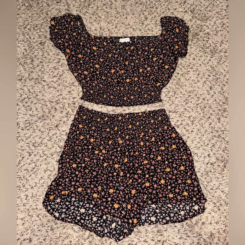 Aeropostale Floral Top and Bottom Set